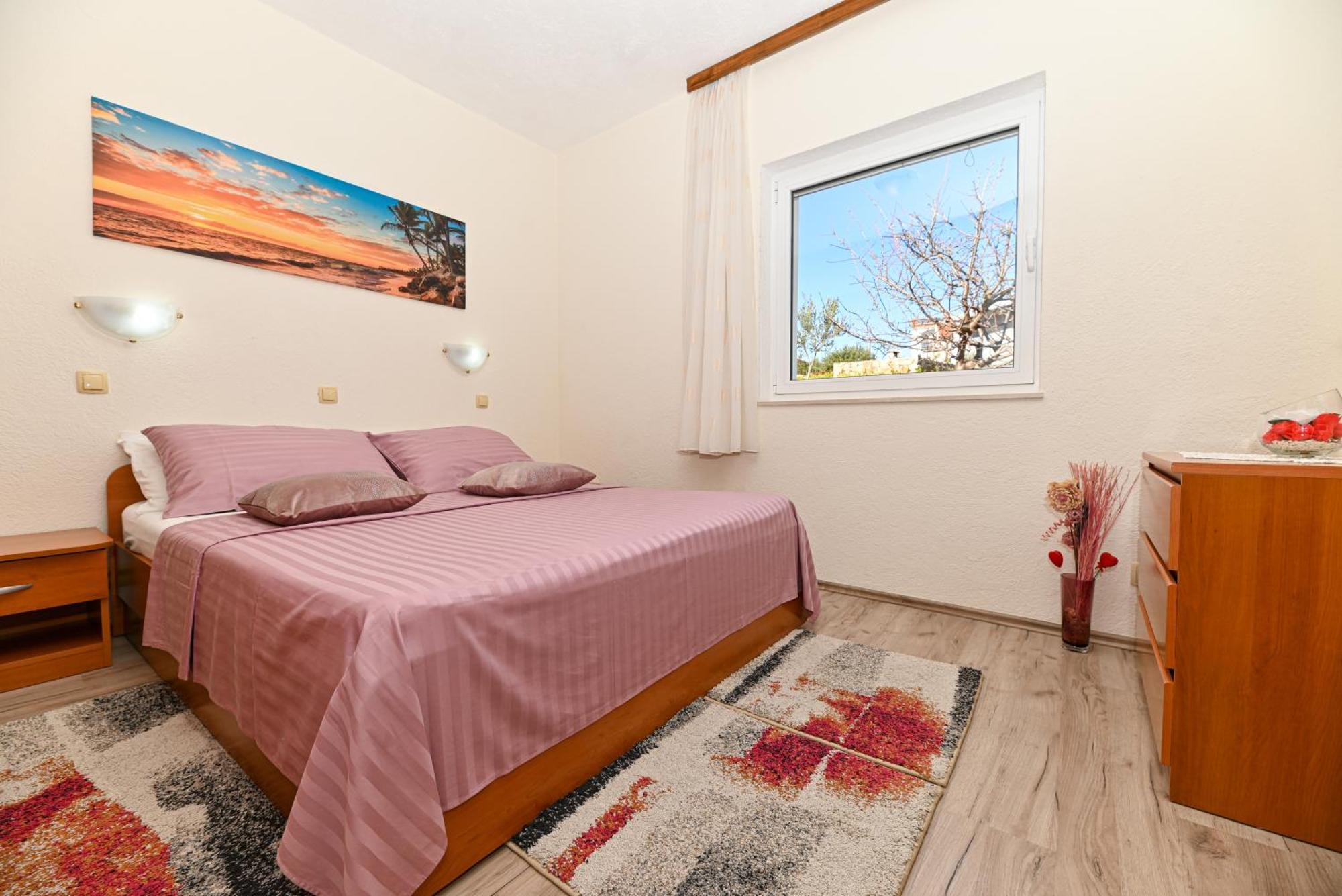 Apartments Patricia Трогир Екстериор снимка