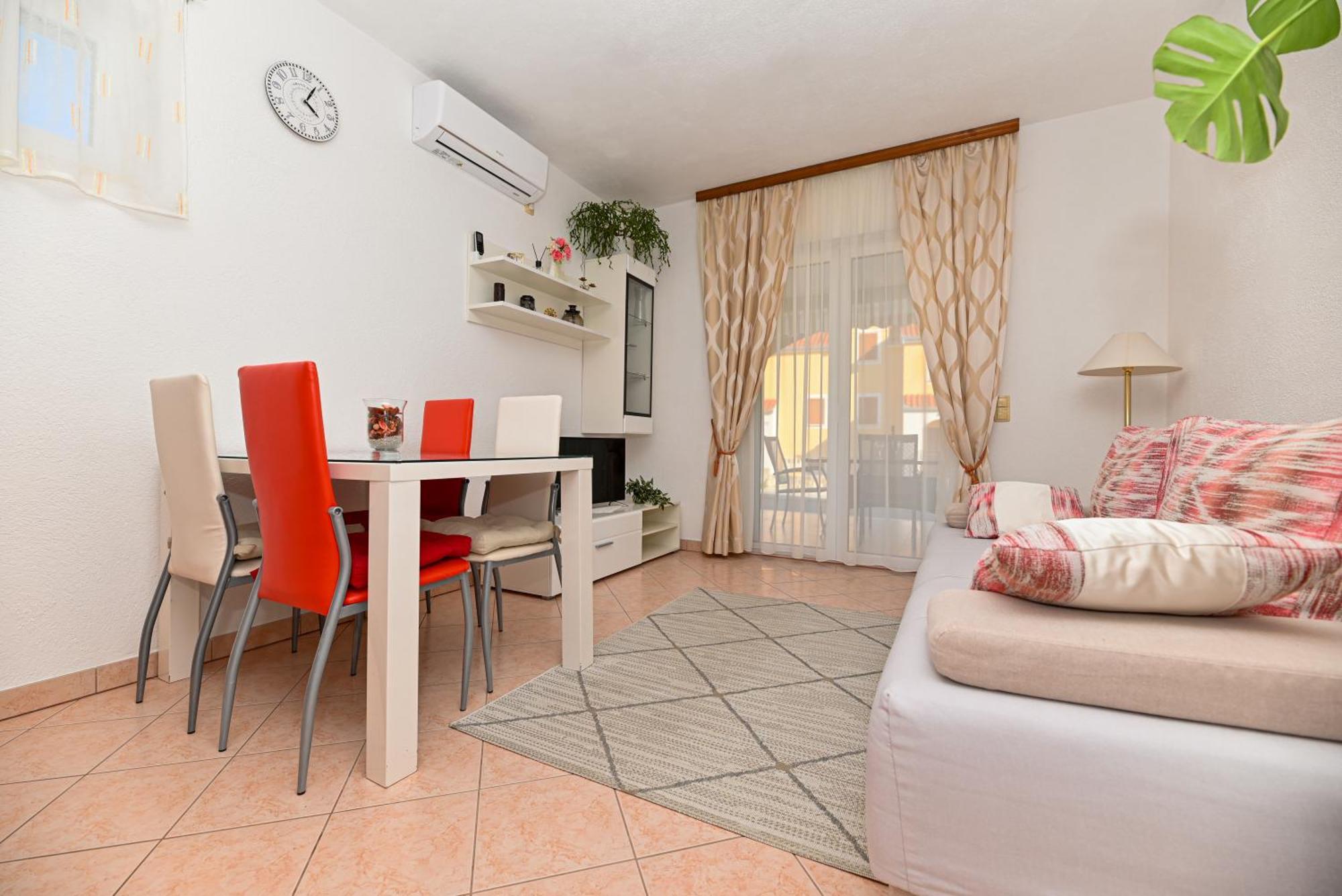 Apartments Patricia Трогир Екстериор снимка
